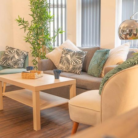 Principality Suites; Three Bed By Property Promise Cardiff Esterno foto