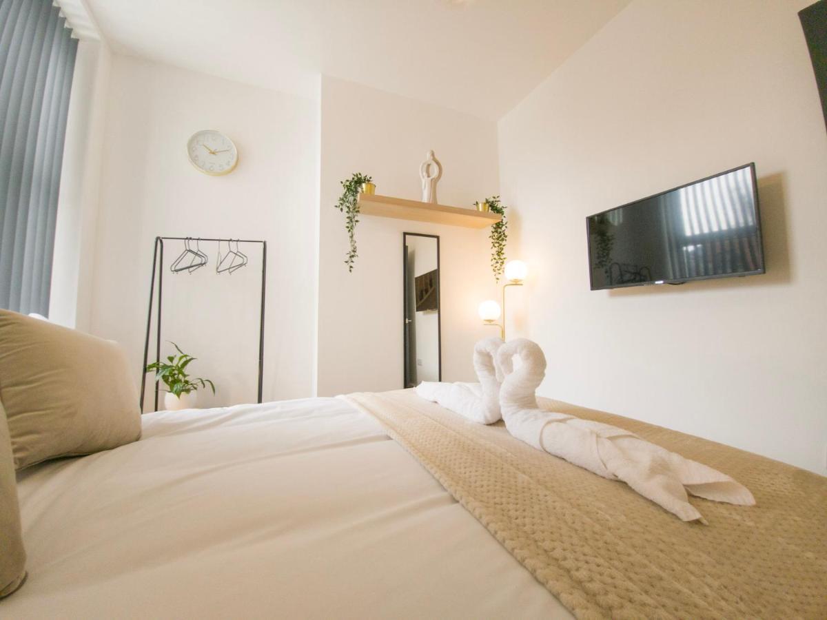 Principality Suites; Three Bed By Property Promise Cardiff Esterno foto