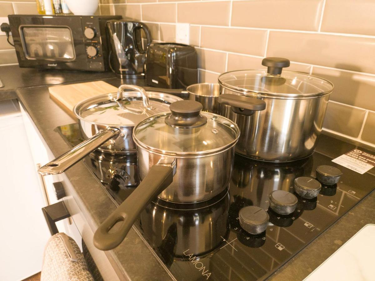 Principality Suites; Three Bed By Property Promise Cardiff Esterno foto