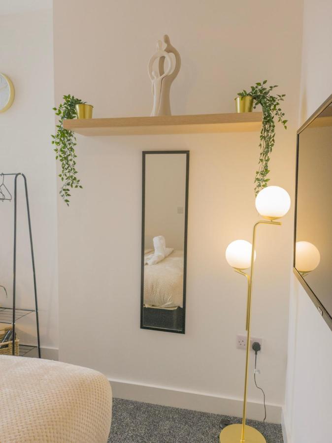 Principality Suites; Three Bed By Property Promise Cardiff Esterno foto