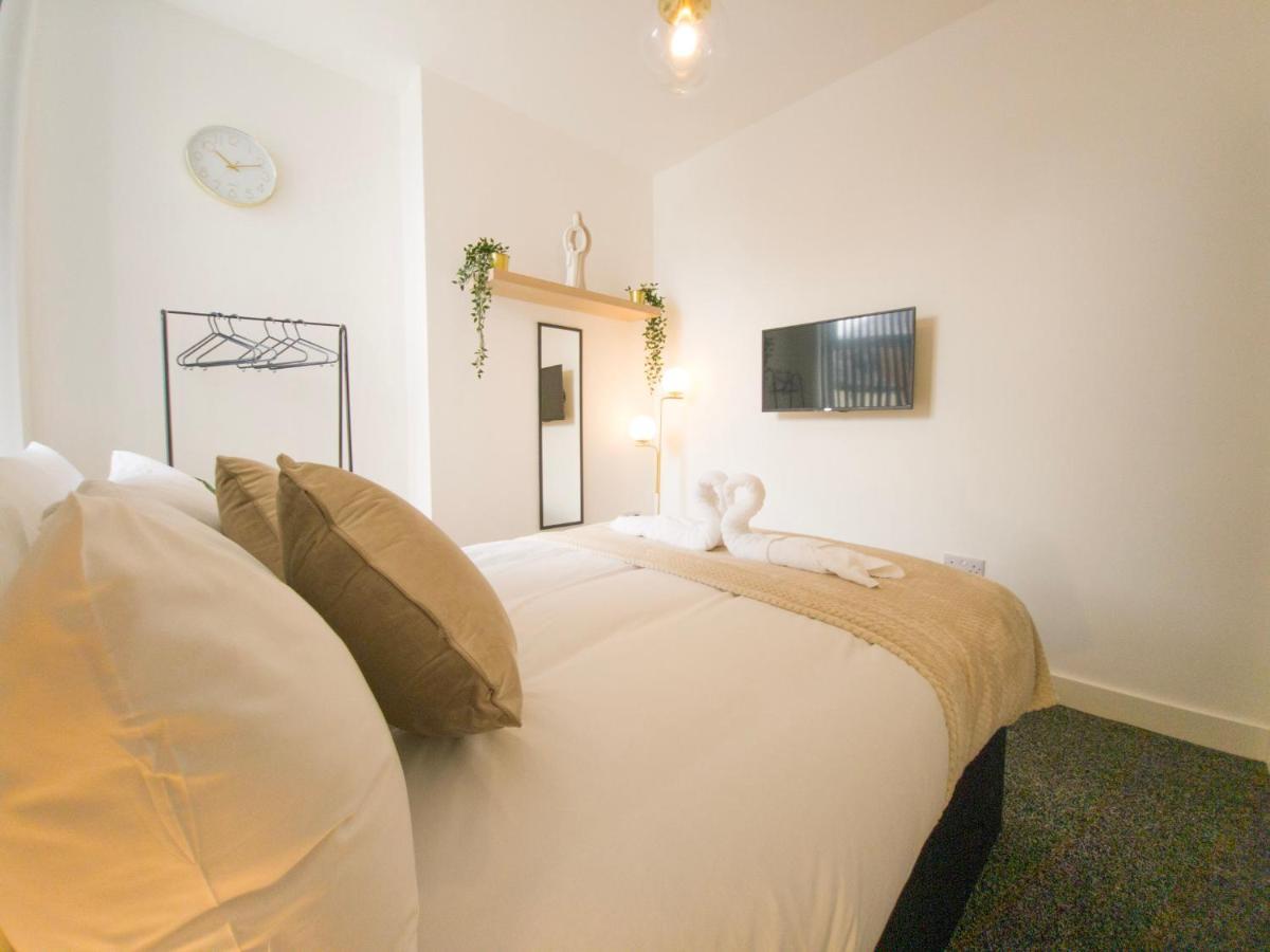 Principality Suites; Three Bed By Property Promise Cardiff Esterno foto
